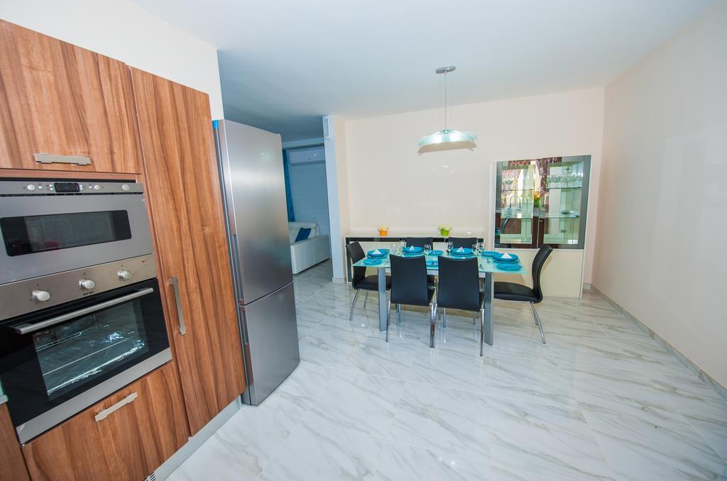 The Waves Holiday Apartment Marsaxlokk Exterior foto